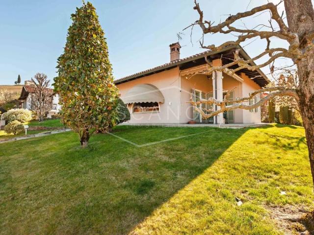 Villa in vendita a Piobesi d'Alba CN