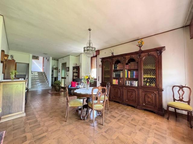 Villa in vendita a Pisa