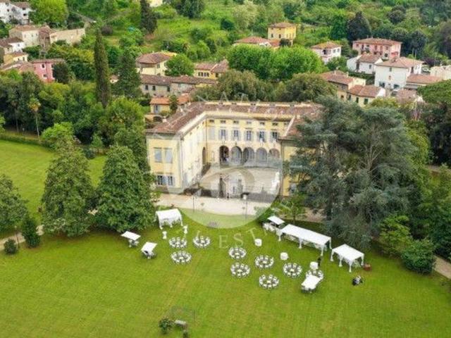 Villa in vendita a Pisa