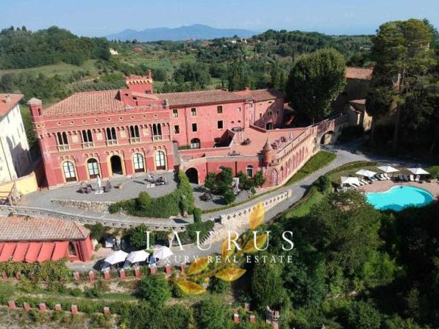 Villa in vendita a Pisa