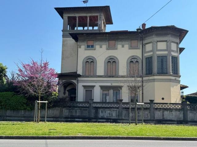 Villa in vendita a Pisa