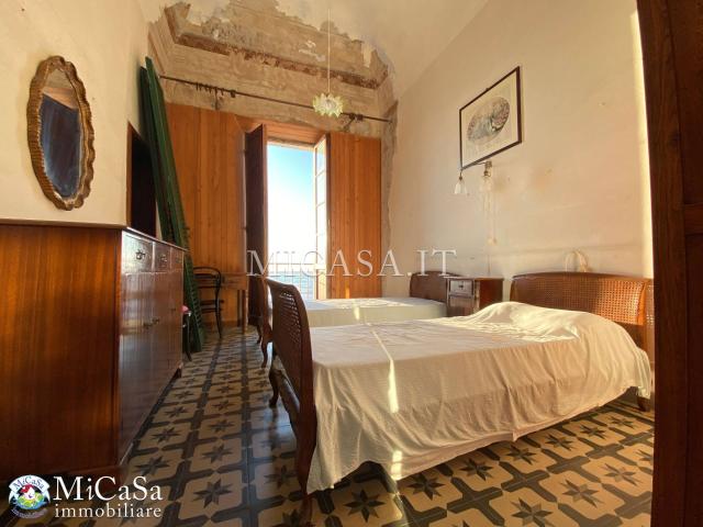 Villa in vendita a Pisa in Da ristrutturare composto da 7vani