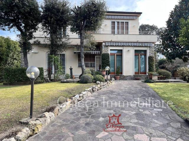 Villa in vendita a Pisa PI