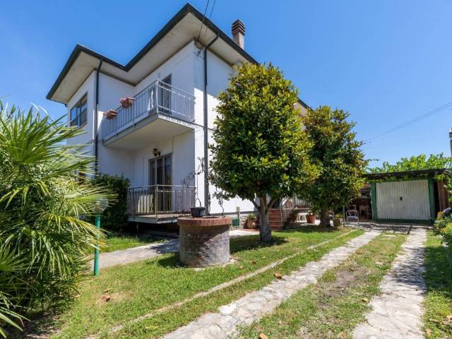 Villa in vendita a Pisa PI