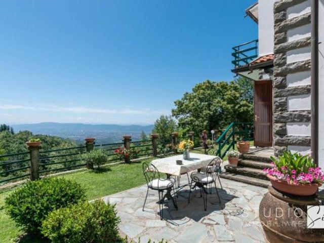 Villa in vendita a Pistoia
