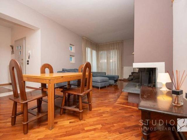 Villa in vendita a Pistoia