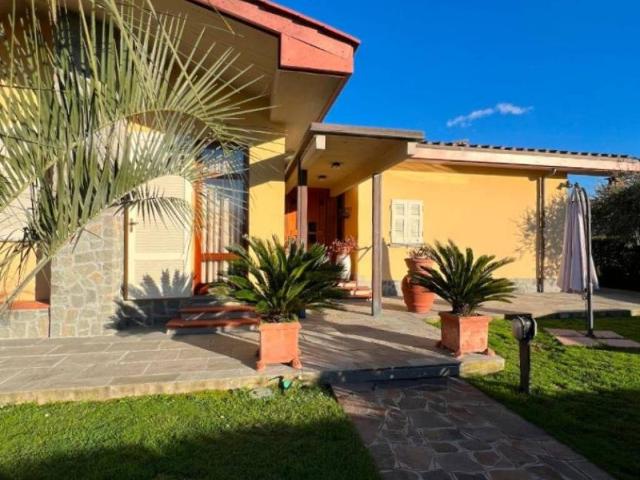 Villa in vendita a Pistoia PT