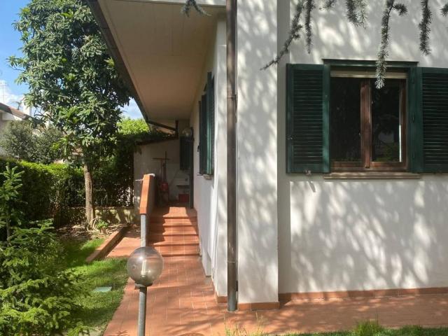Villa in vendita a Prato PO