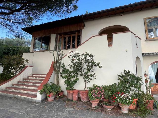 Villa in vendita a Prato PO