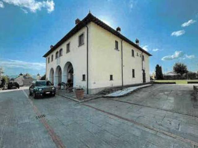 Villa in vendita a Prato PO