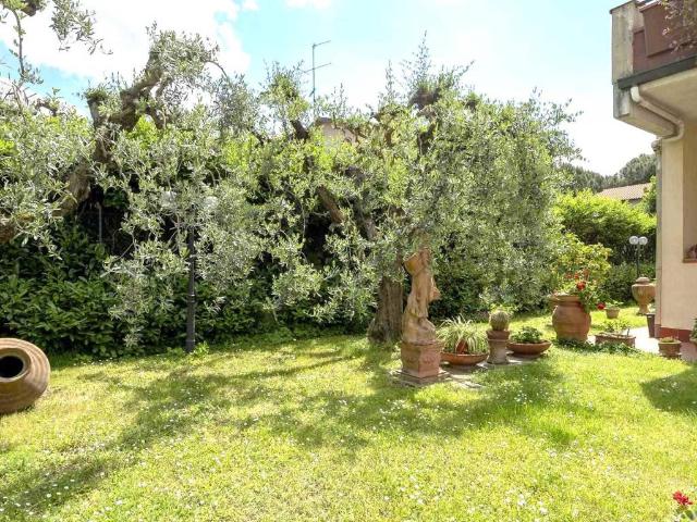 Villa in vendita a Prato PO