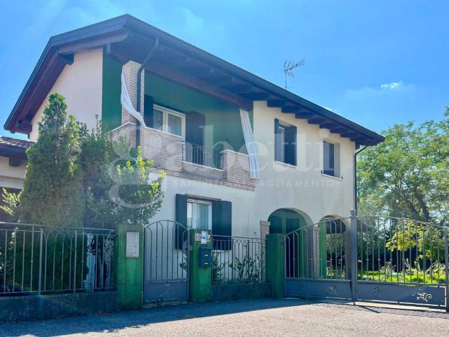 Villa in vendita a Pravisdomini PN