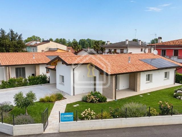 Villa in vendita a Precenicco UD