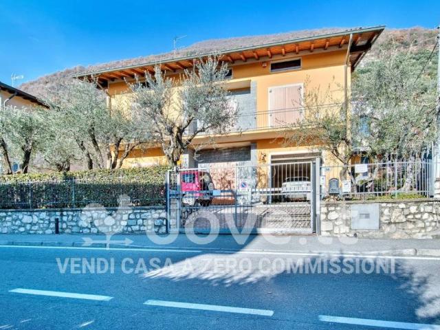 Villa in vendita a Predore BG
