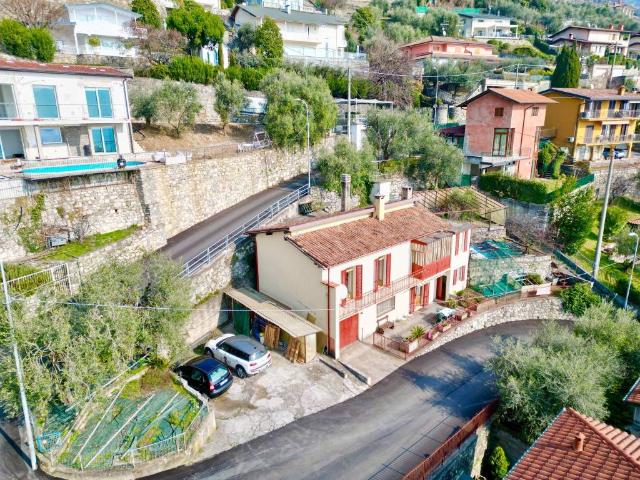 Villa in vendita a Predore BG