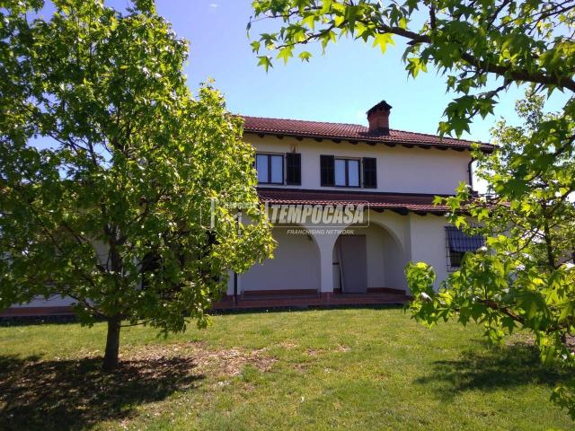 Villa in vendita a Predosa
