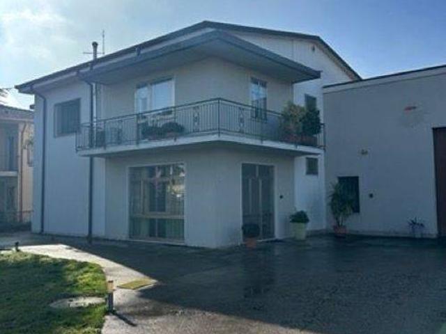 Villa in vendita a Pressana VR