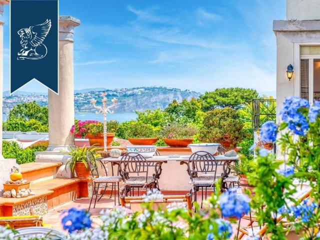 Villa in vendita a Procida NA