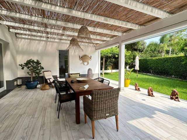 Villa in vendita a Procida NA