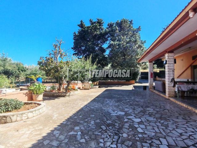 Villa in vendita a Putignano