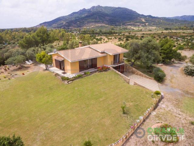 Villa in vendita a Pula