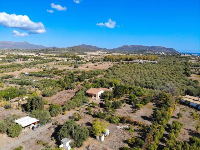 Villa in vendita a Pula CA