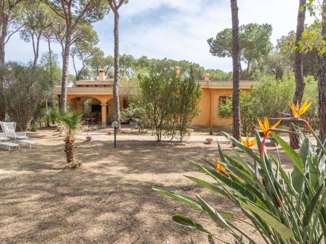 Villa in vendita a Pula CA