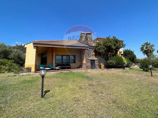 Villa in vendita a Pula CA