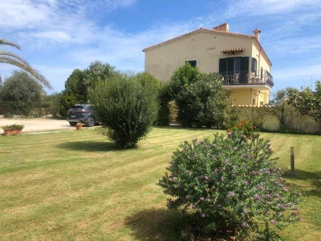 Villa in vendita a Pula CA