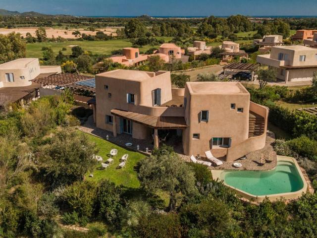 Villa in vendita a Pula CA