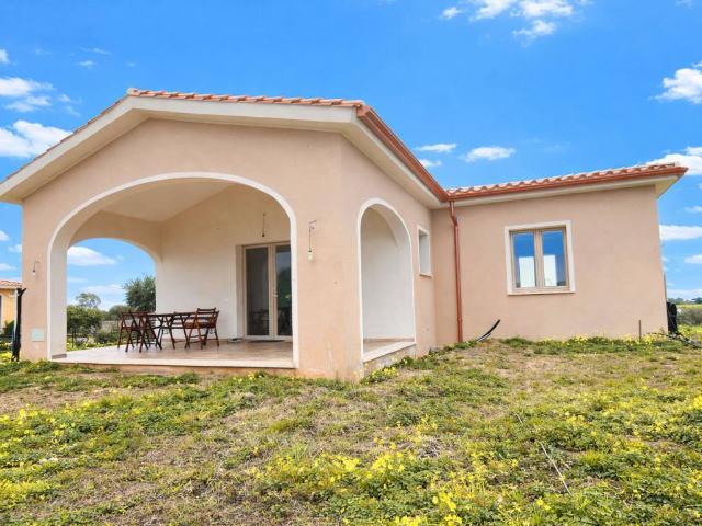 Villa in vendita a Pula CA