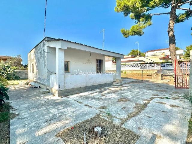 Villa in vendita a Pulsano TA