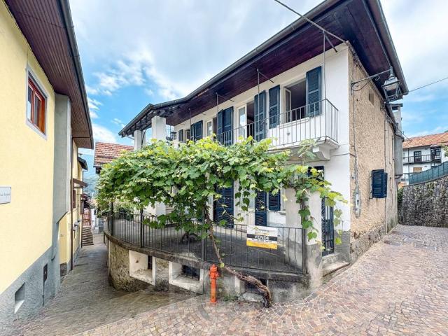 Villa in vendita a Quarna Sotto VB