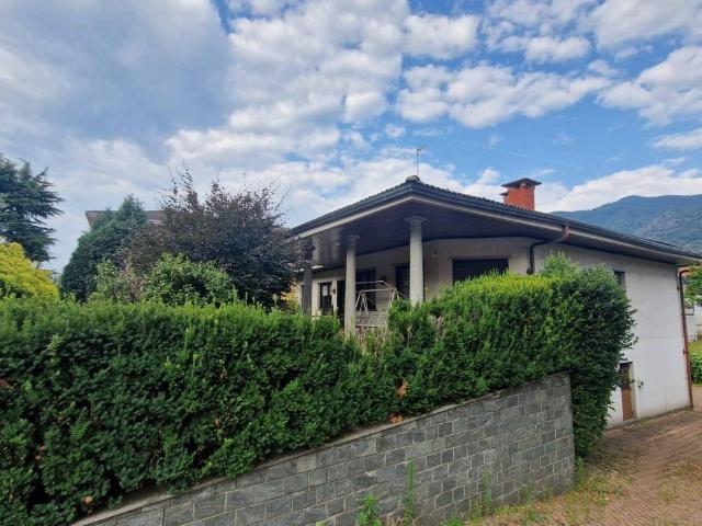 Villa in vendita a Quarona VC