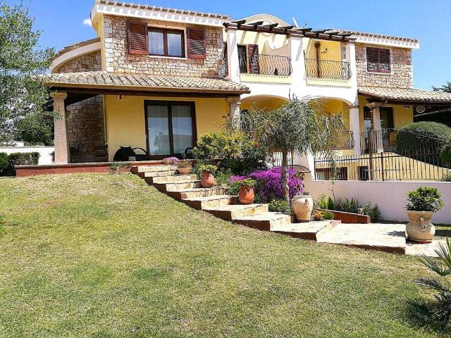 Villa in vendita a Quartu Sant'Elena CA
