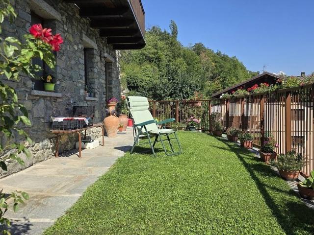 Villa in vendita a Quart AO