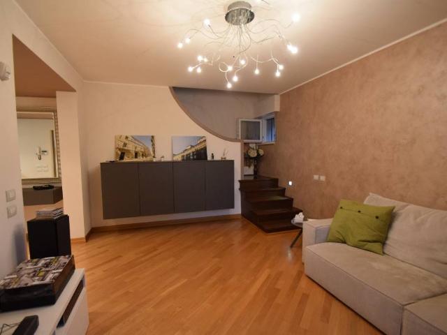 VILLA in VENDITA a ROTTOFRENO SAN NICOLÃ di 7 vani
