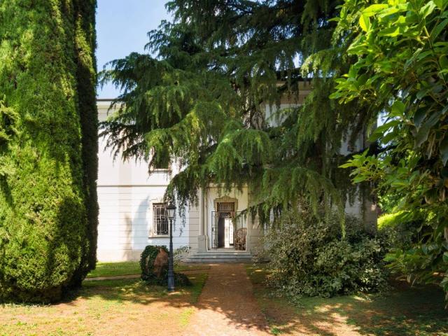 Villa in vendita a Rovato BS