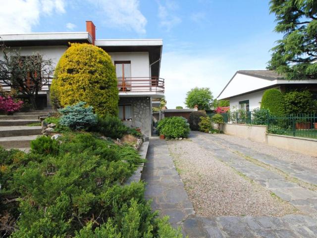 Villa in vendita a Rovello Porro CO