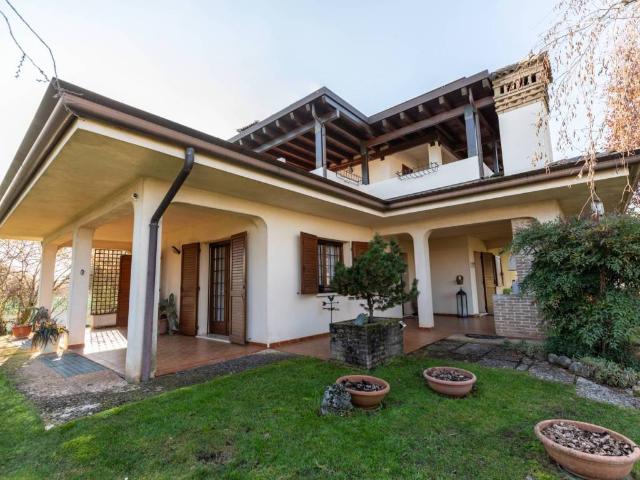 Villa in vendita a Roveredo in Piano PN