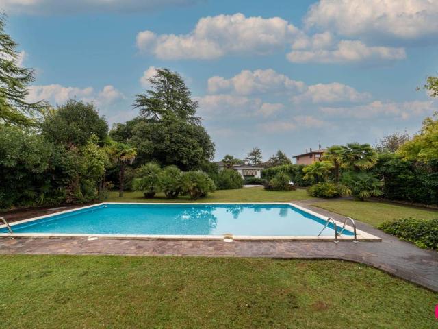 Villa in vendita a Roveredo in Piano PN