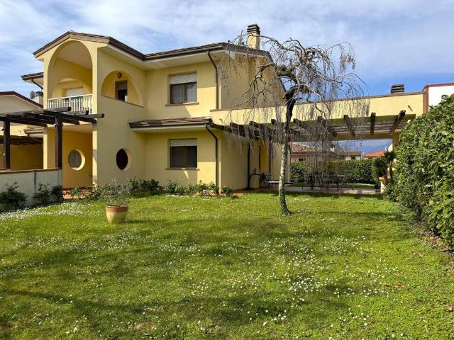 Villa in vendita a Roveredo in Piano PN