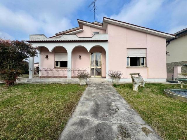 Villa in vendita a Rovigo RO