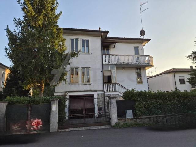 Villa in vendita a Rovigo RO