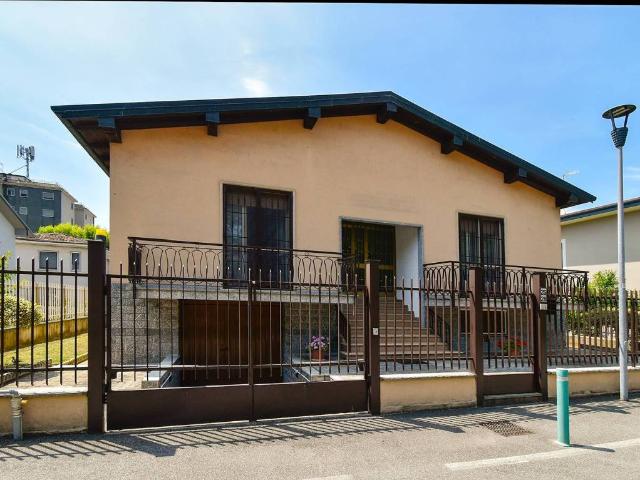 Villa in vendita a Rozzano MI