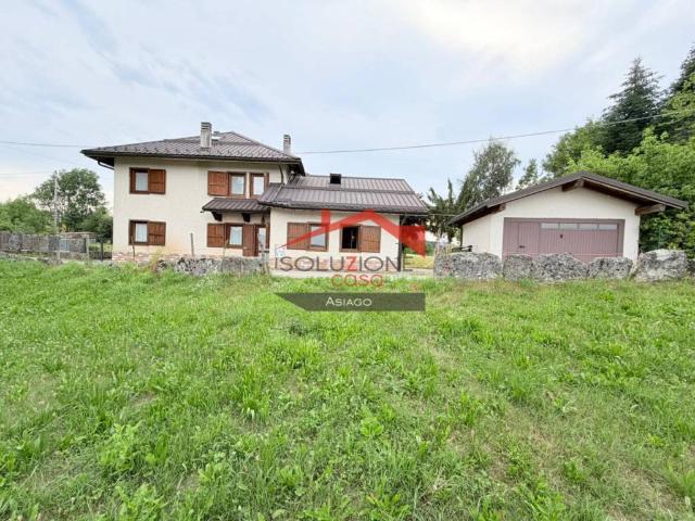 Villa in vendita a Roana VI