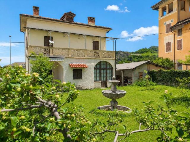Villa in vendita a Roccavione CN