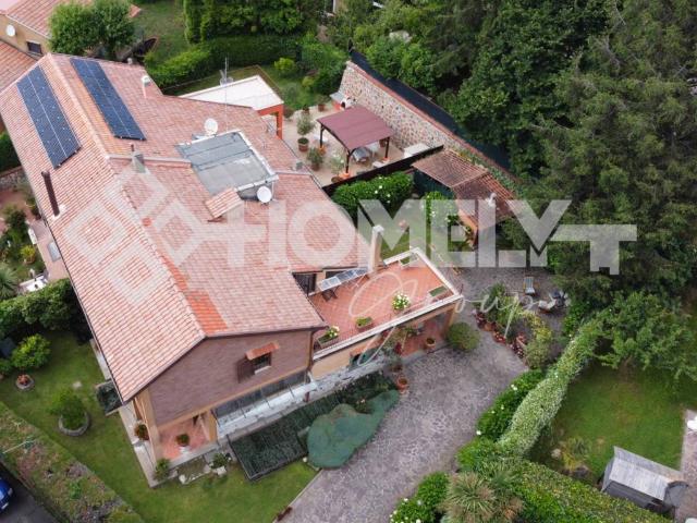 Villa in vendita a Rocca di Papa RM