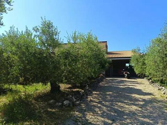 Villa in vendita a Rocca San Giovanni CH