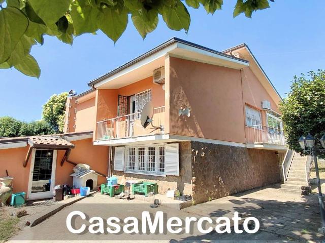 Villa in vendita a Rocca Priora RM